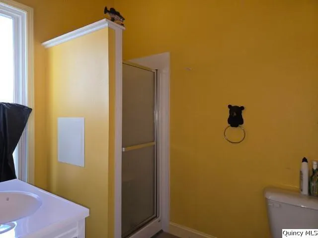 $62,900 | 51 West 4th Street, Dallas City, IL 62330