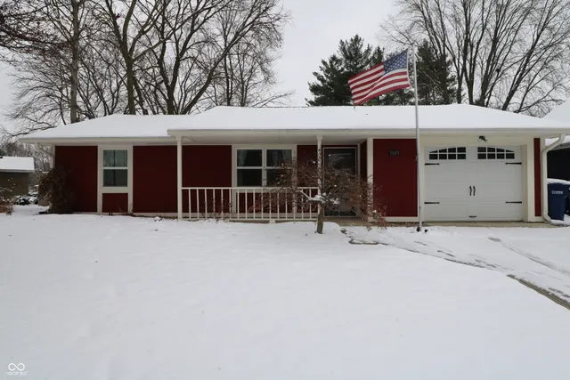 $299,900 | 1689 Nantucket Drive, Cicero, IN 46034
