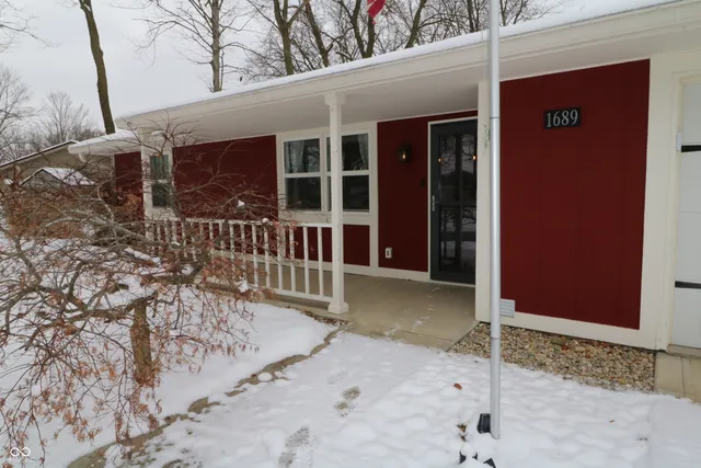 $299,900 | 1689 Nantucket Drive, Cicero, IN 46034