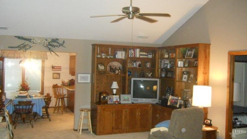 1033 Grenelefe Court Decatur, IN 46733 - Photo 2 of 9