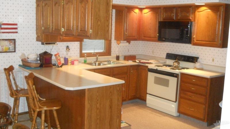 1033 Grenelefe Court Decatur, IN 46733 - Photo 4 of 9