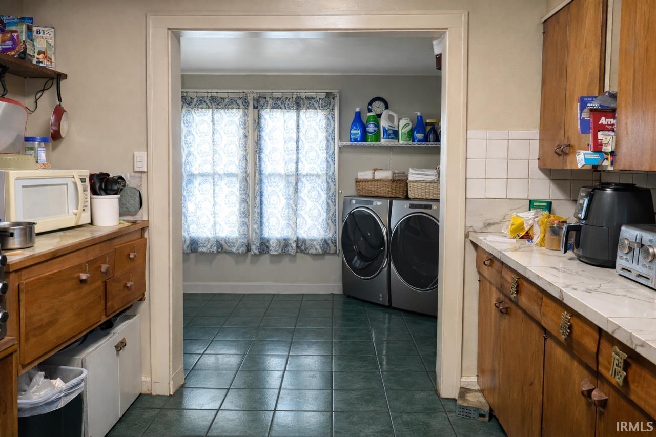 1709 Leer Street South Bend, IN 46613 - Photo 2 of 7