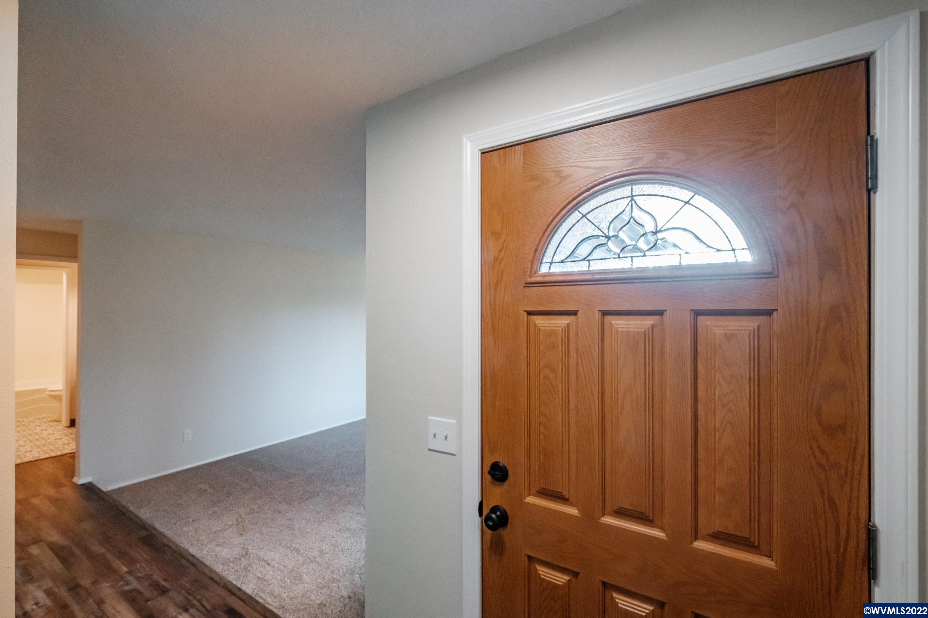 1597 Del Rio Avenue Southeast Albany, OR 97322 - Photo 7 of 42 Gallery Image 7