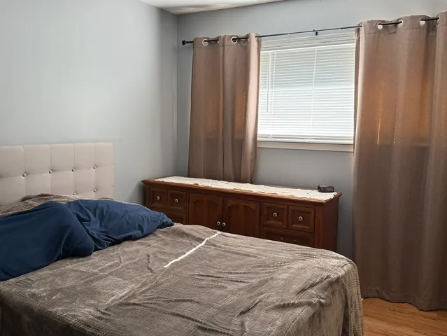 $395,000 | 550 Norridge Lane, Hoffman Estates, IL 60169