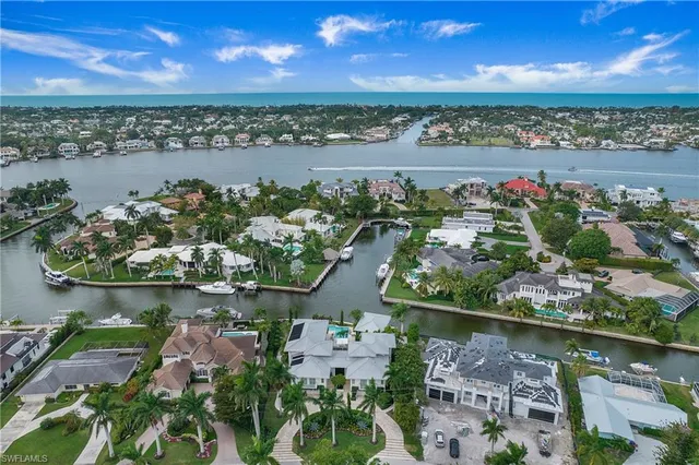 $8,890,000 | 2290 Tarpon Road, Naples, FL 34102