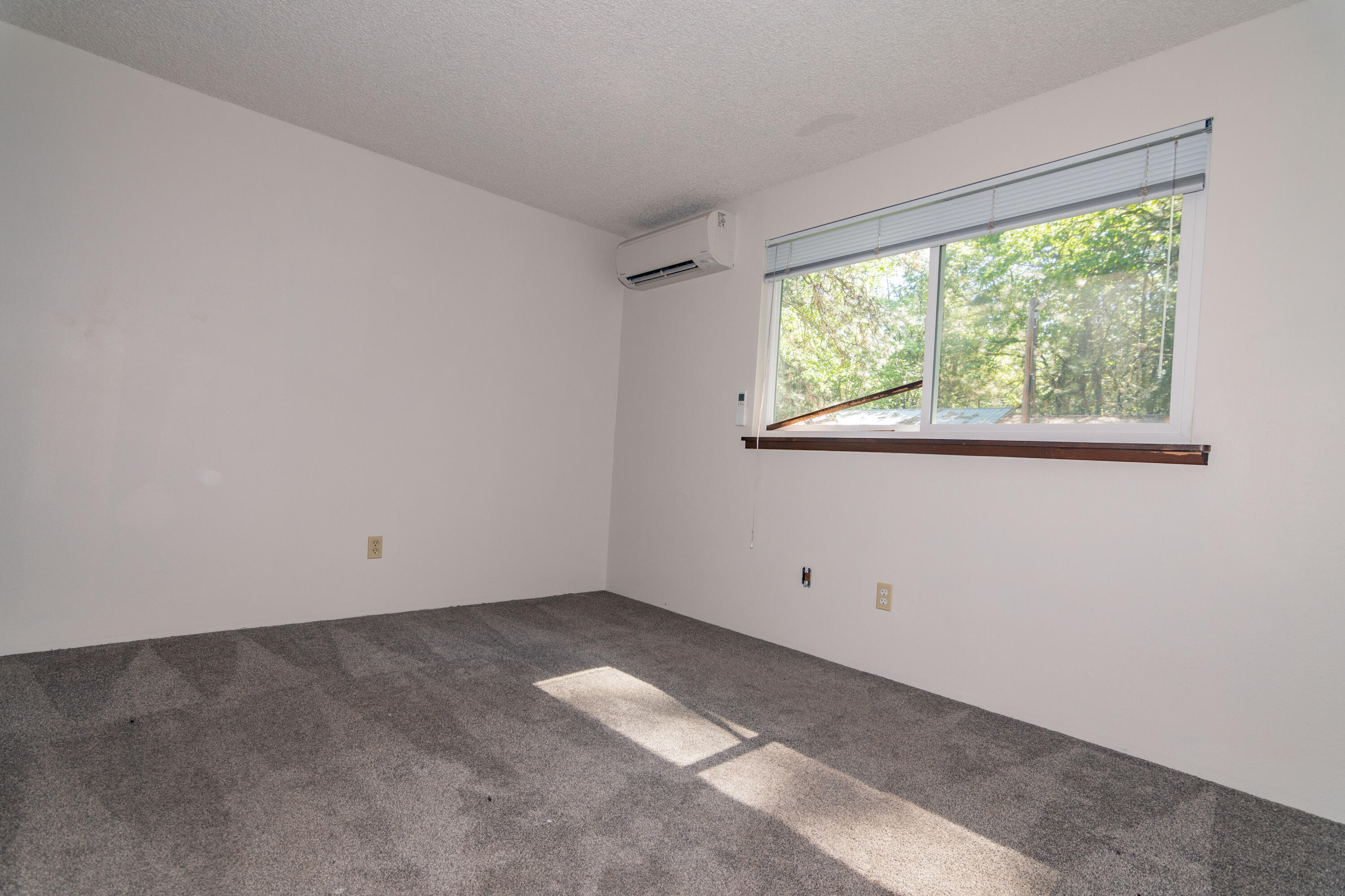 3531 Russell Road Grants Pass, OR 97526 - Photo 33 of 49 Russell Rd-37