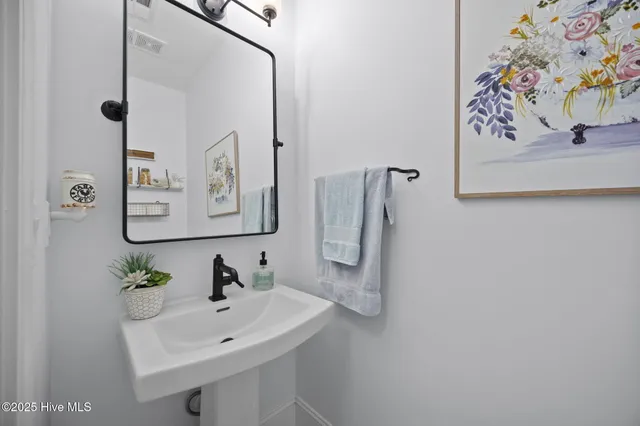 $609,000 | 1058 Buckley Drive, Grimesland, NC 27837