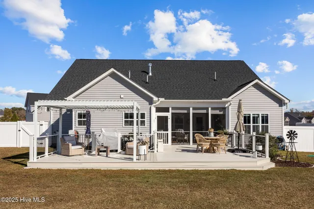 $609,000 | 1058 Buckley Drive, Grimesland, NC 27837