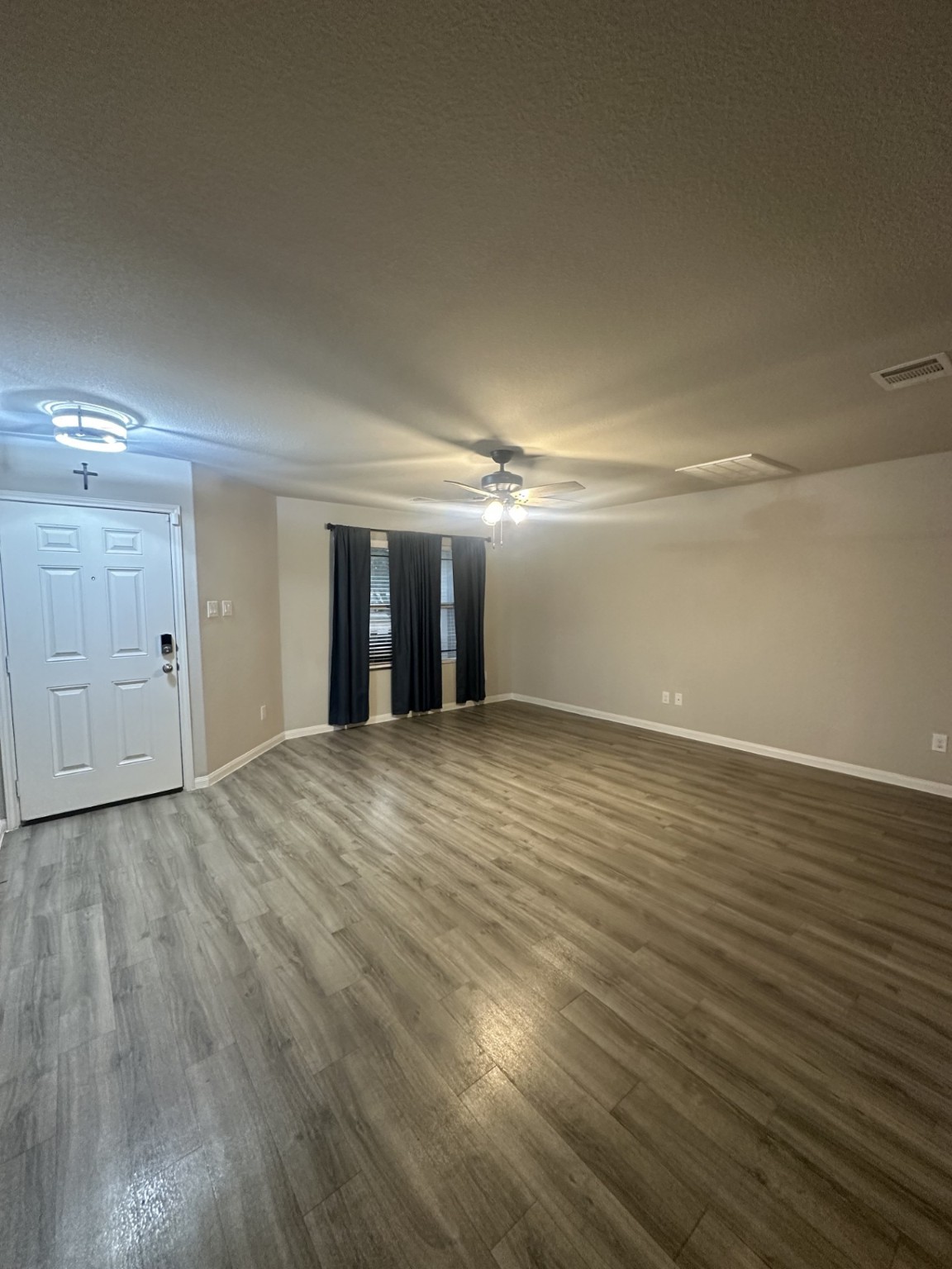 2146 10th Street Hempstead, TX 77445 - Photo 2 of 14