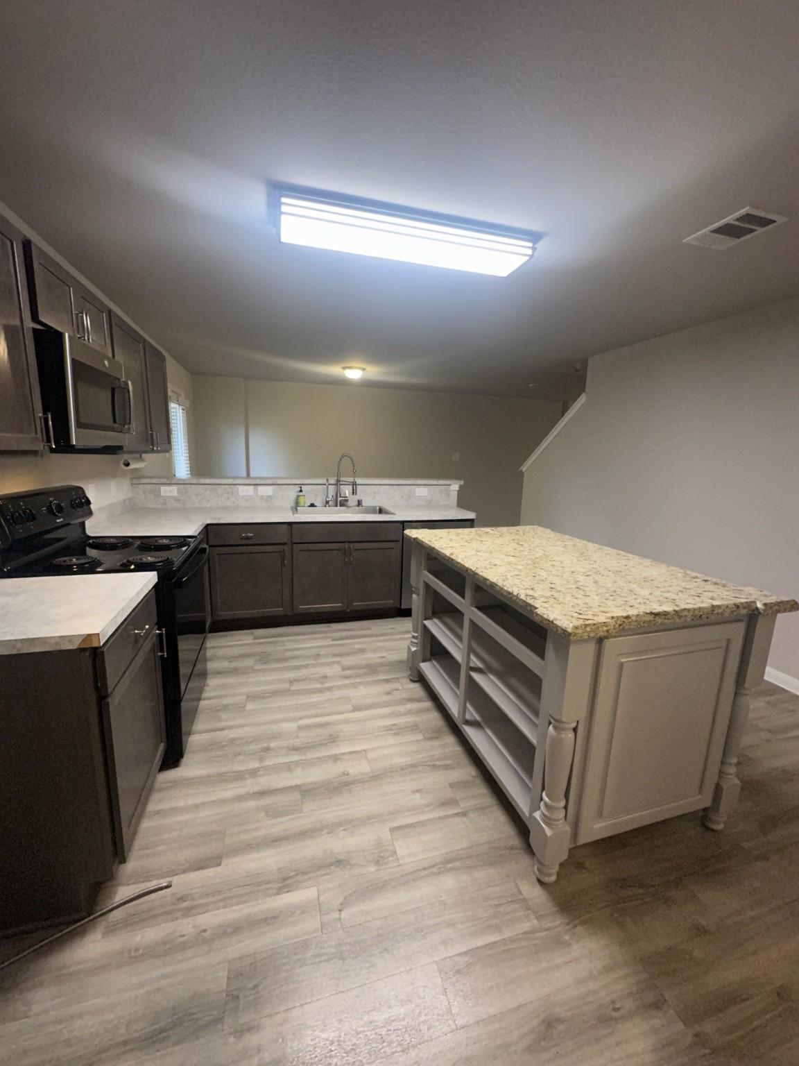 2146 10th Street Hempstead, TX 77445 - Photo 3 of 14