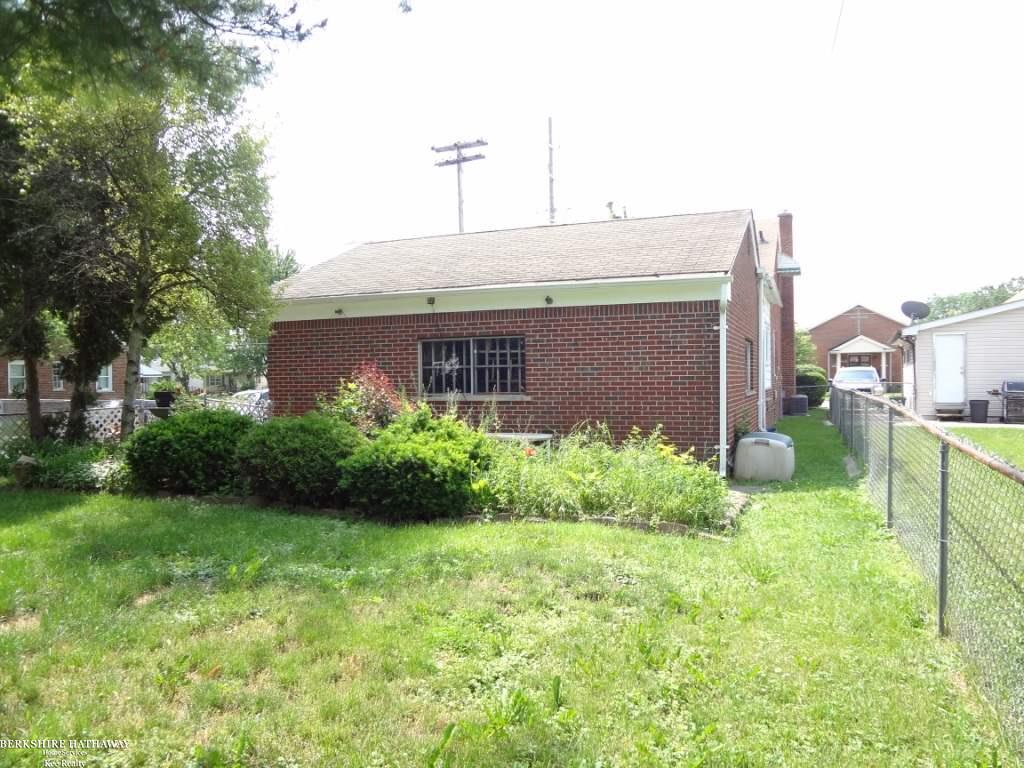 14015 Toepfer Road Warren, MI 48089 - Photo 20 of 20 50012693-19.JPG