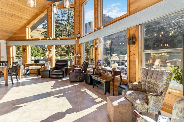 $1,200,000 | 1352 South Main Street, Riggins, ID 83549