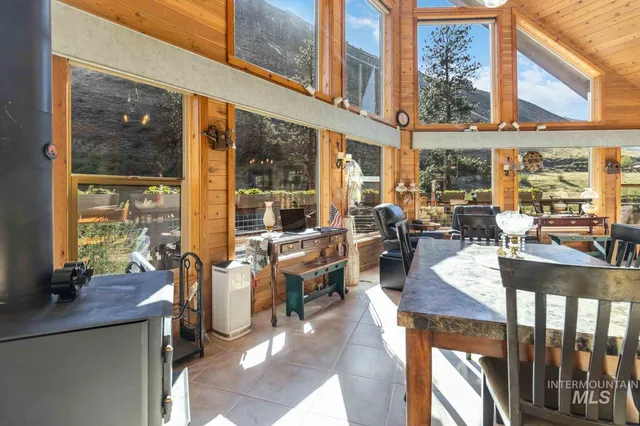 $1,200,000 | 1352 South Main Street, Riggins, ID 83549