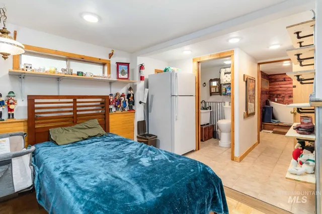 $1,200,000 | 1352 South Main Street, Riggins, ID 83549