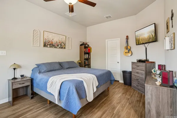 $2,500 | 633 Oleander Creek, Seguin, TX 78155