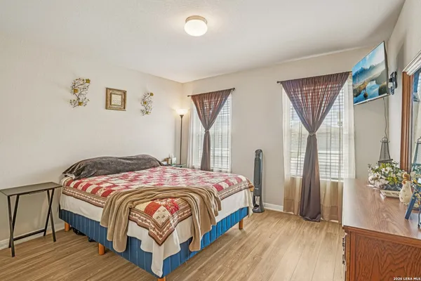 $2,500 | 633 Oleander Creek, Seguin, TX 78155