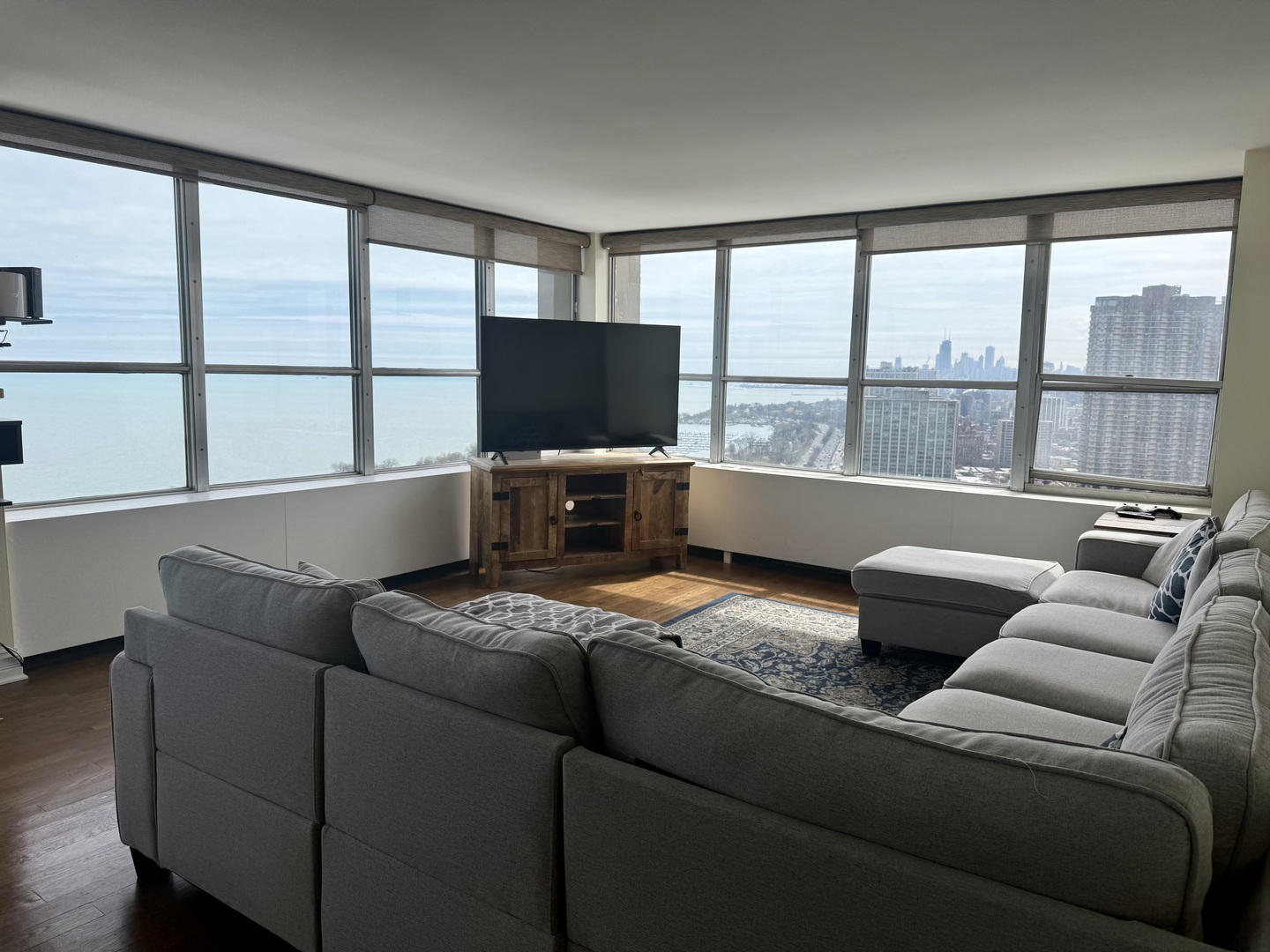 655 West Irving Park Road, Unit 3501 Chicago, IL 60613 - Photo 6 of 14