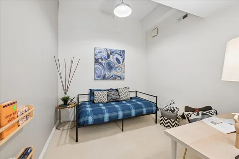 $390,000 | 565 West Quincy Street, Unit 609, Chicago, IL 60661