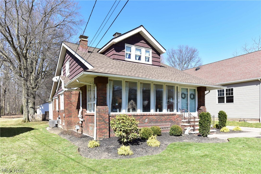 6305 Chestnut Road Independence, OH 44131 - Photo 1 of 35