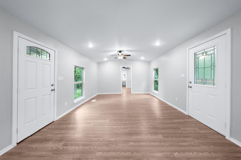 7111 Inca Trail Mabank, TX 75156 - Photo 4 of 23