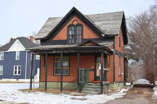 $69,900 | 713 5th Avenue, Eau Claire, WI 54703