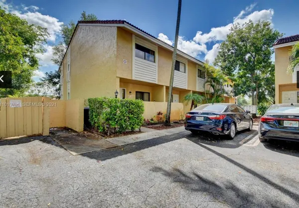 $2,200 | 9270 Northwest 40th Street, Coral Springs, FL 33065