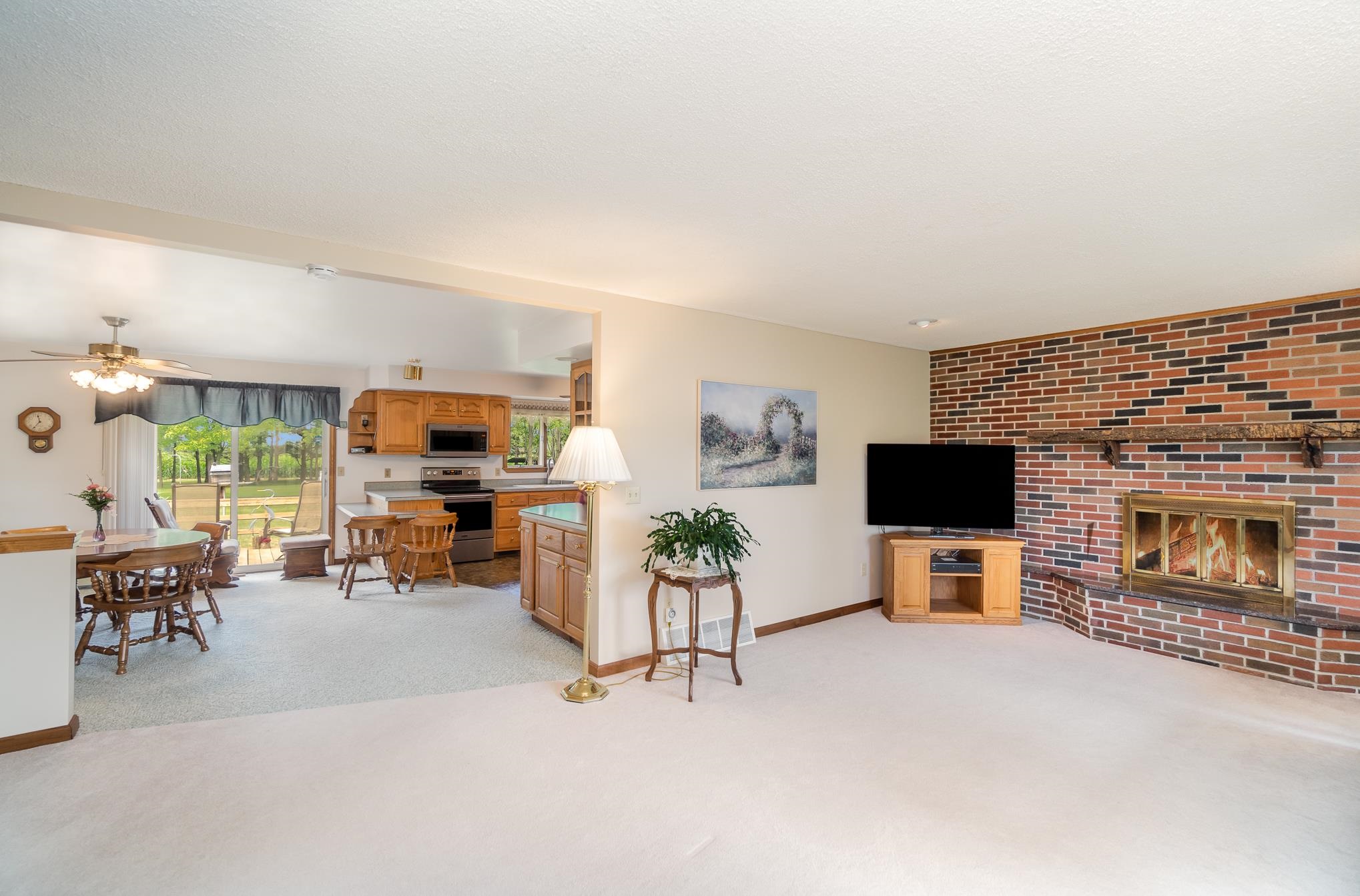 211 Carpenter Road Bad Axe, MI 48413 - Photo 7 of 30