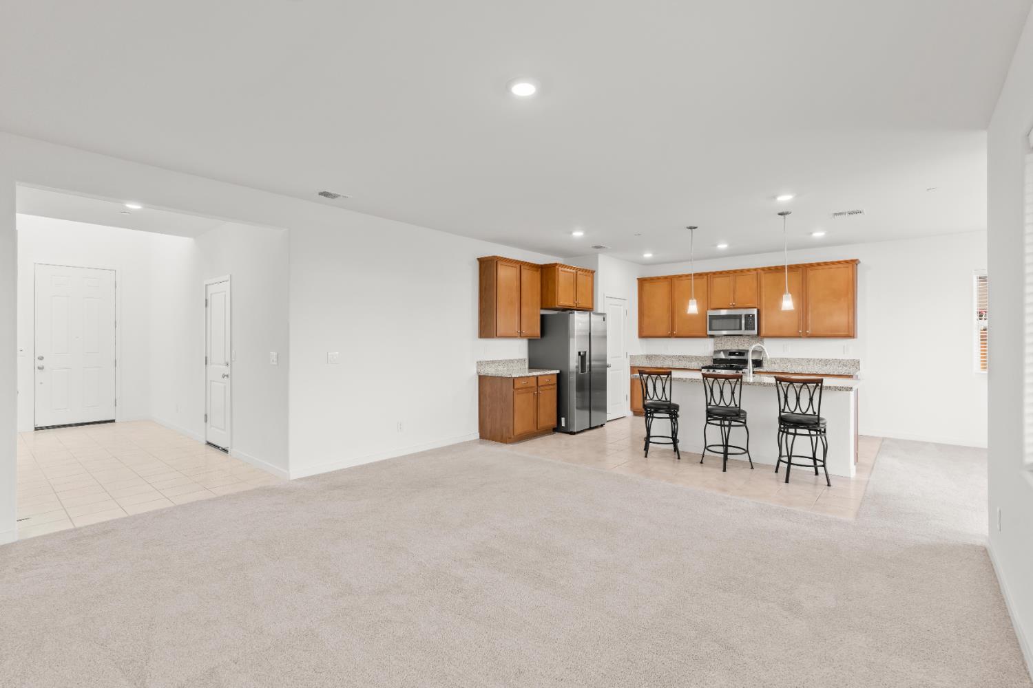 620 River Street Lincoln, CA 95648 - Photo 14 of 60 a view of work space with furniture