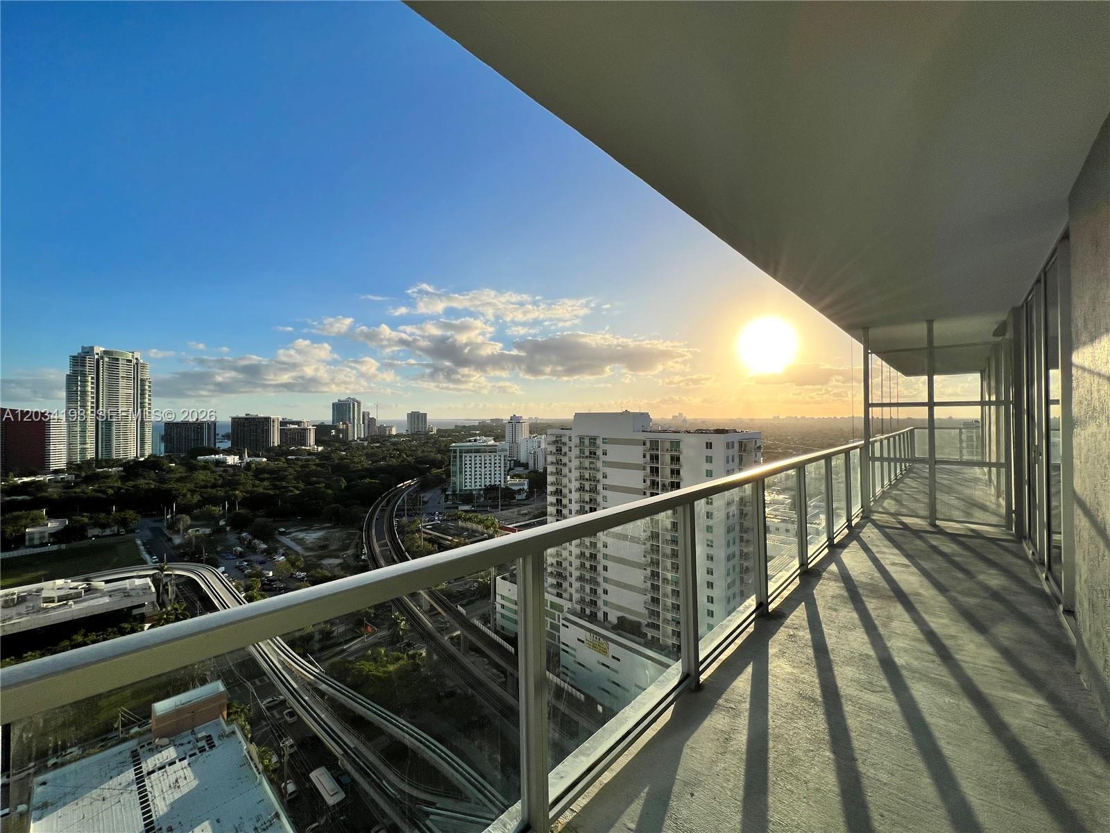 79 Southwest 12th Street, Unit 2502S Miami, FL 33130 - Photo 10 of 21
