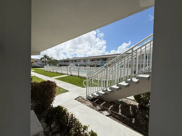 $1,850 | Undisclosed Address, Lighthouse Point, FL 33064