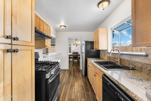 $380,000 | 45323 Andale Avenue, Lancaster, CA 93535