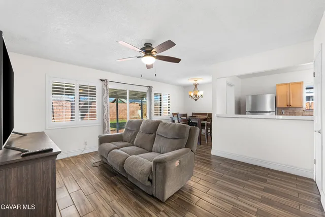 $380,000 | 45323 Andale Avenue, Lancaster, CA 93535