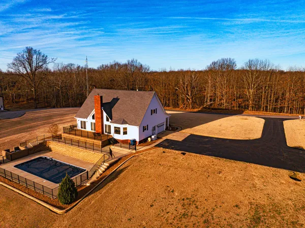 $749,000 | 5030 Rogers Marshall Road, Union City, TN 38261