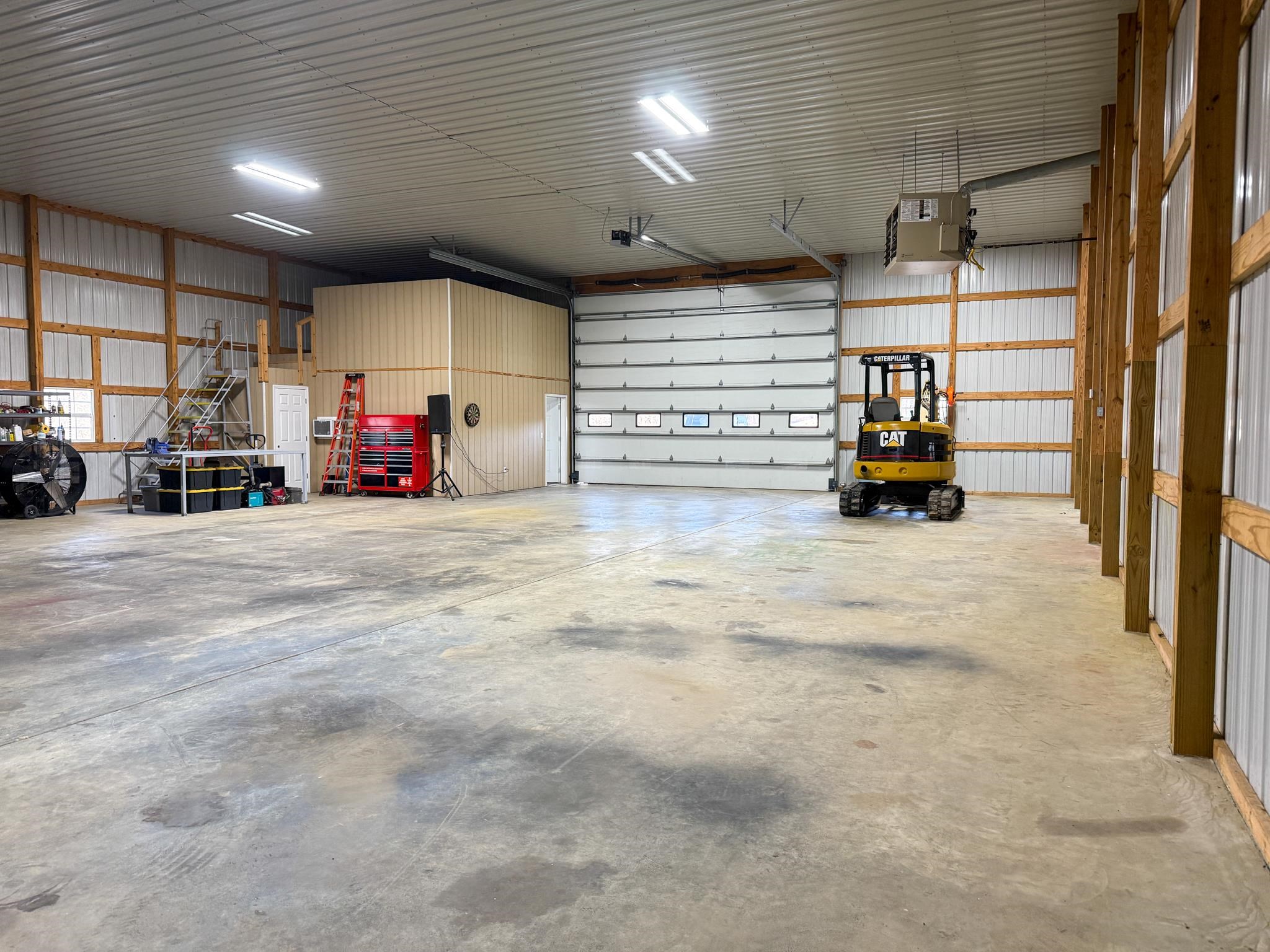 5030 Rogers Marshall Road Union City, TN 38261 - Photo 39 of 40 Garage with a heating unit and metal wall