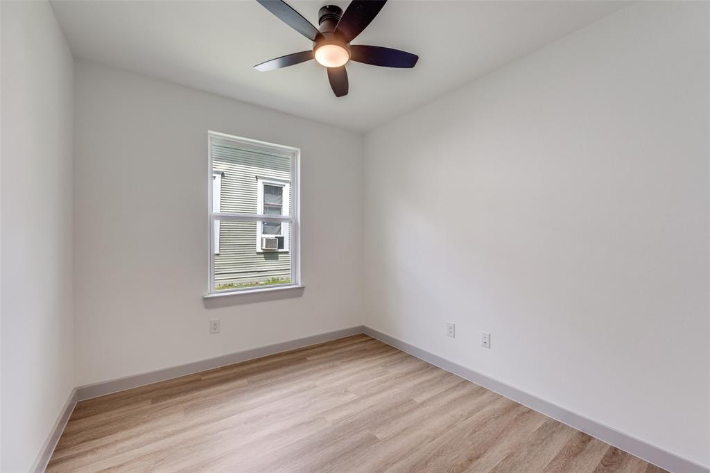 1509 Locust Street, Unit B Commerce, TX 75428 - Photo 11 of 13