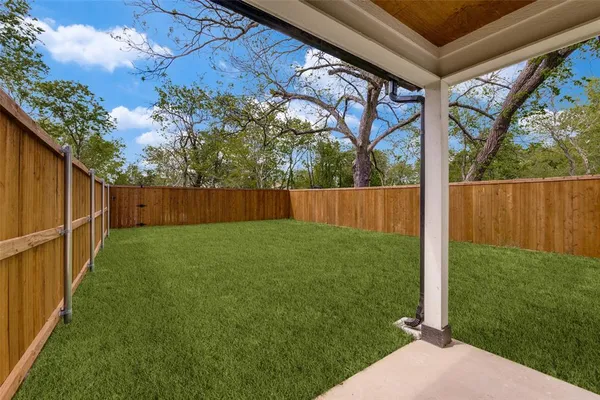 $1,400 | 1509 Locust Street, Unit B, Commerce, TX 75428