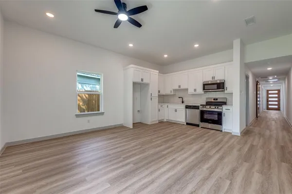 $1,400 | 1509 Locust Street, Unit B, Commerce, TX 75428