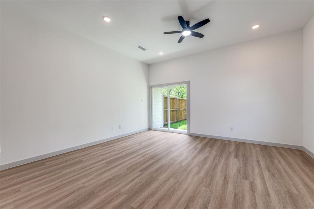 1509 Locust Street, Unit B Commerce, TX 75428 - Photo 5 of 13