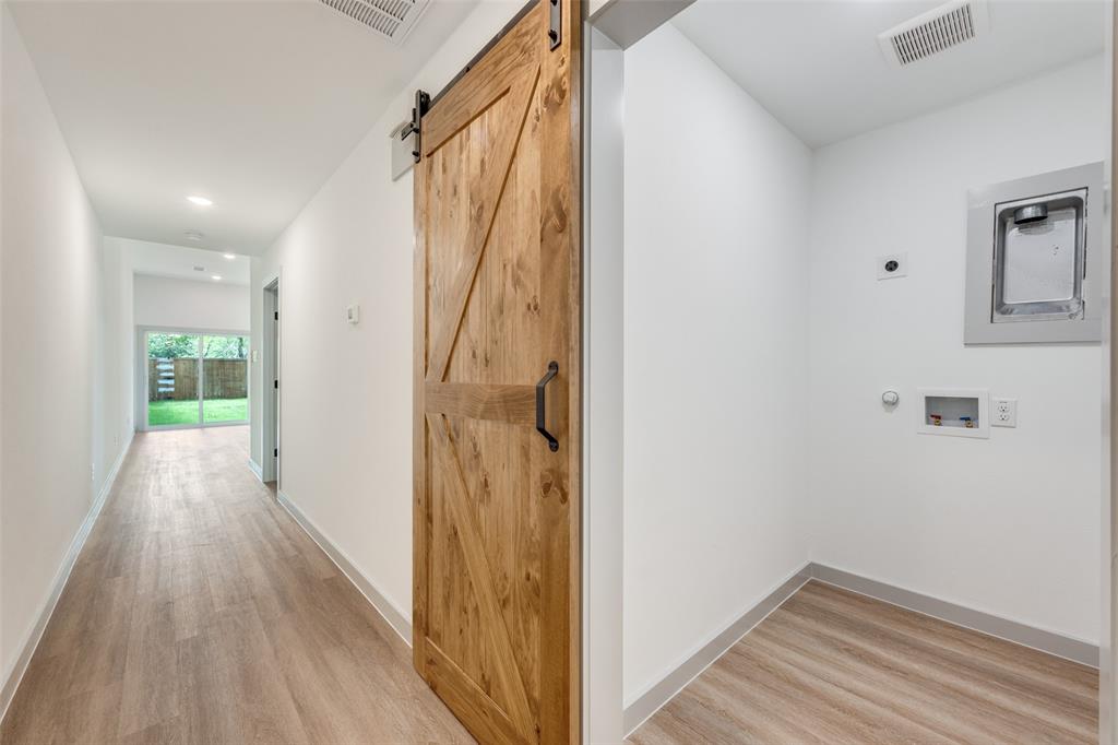 1509 Locust Street, Unit B Commerce, TX 75428 - Photo 6 of 13