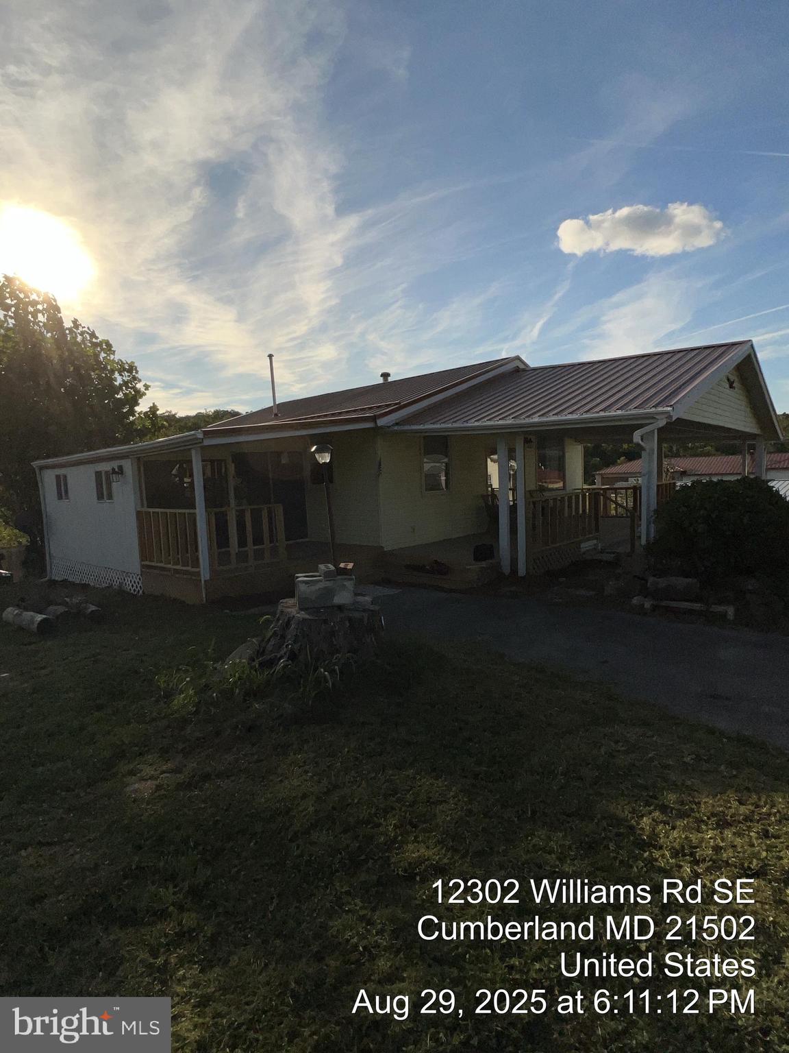 12302 Williams Road Southeast Cumberland, MD 21502 - Photo 16 of 35 a backyard of a house