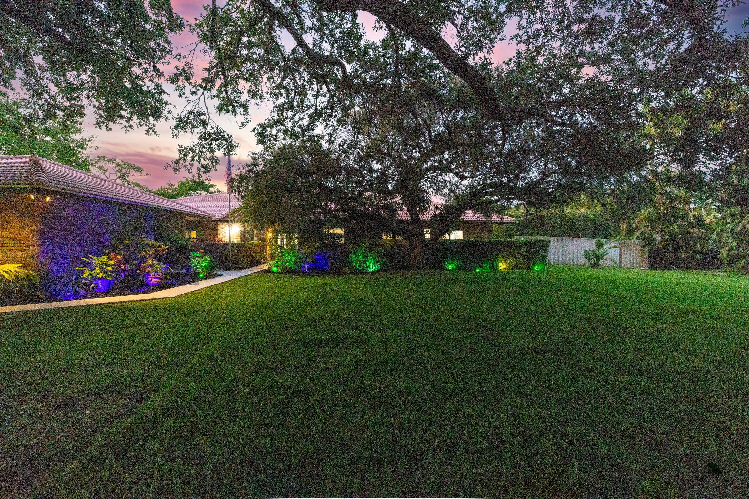 11415 Sundance Lane Boca Raton, FL 33428 - Photo 19 of 29 Front yard