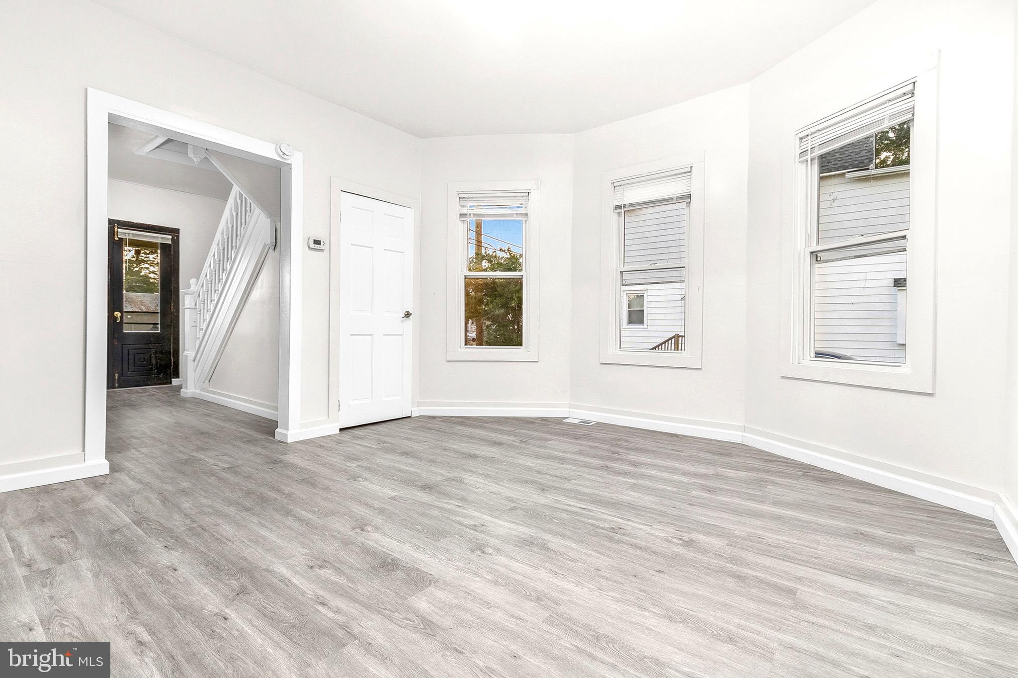 709 Bridgeboro Street Riverside, NJ 08075 - Photo 9 of 34 Formal Dining Area.