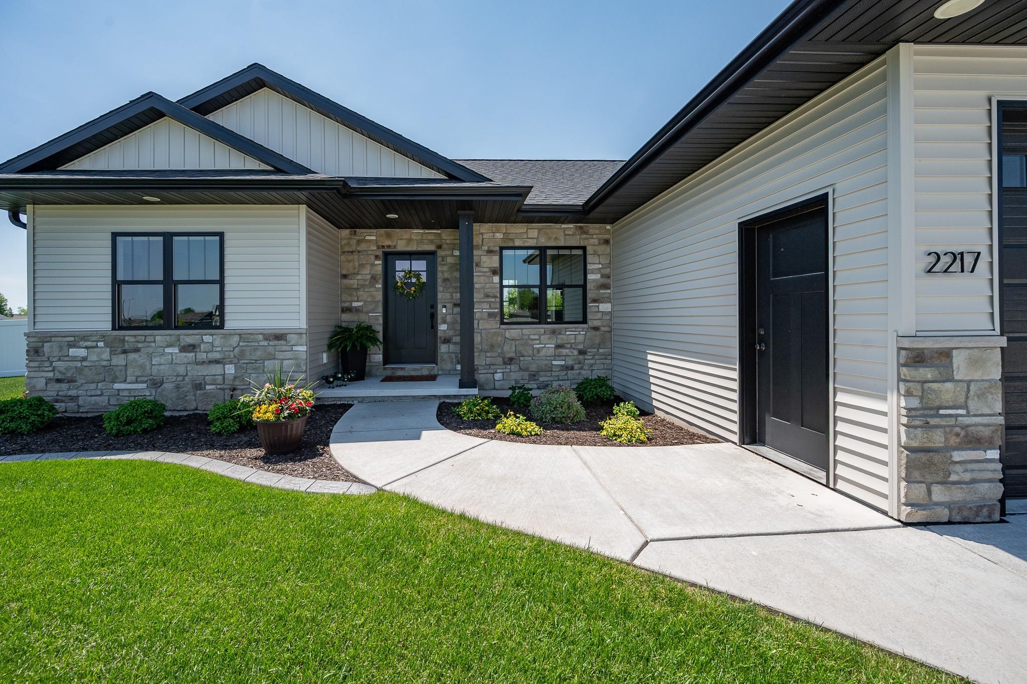 2217 Fox Point Court De Pere, WI 54115 - Photo 43 of 57