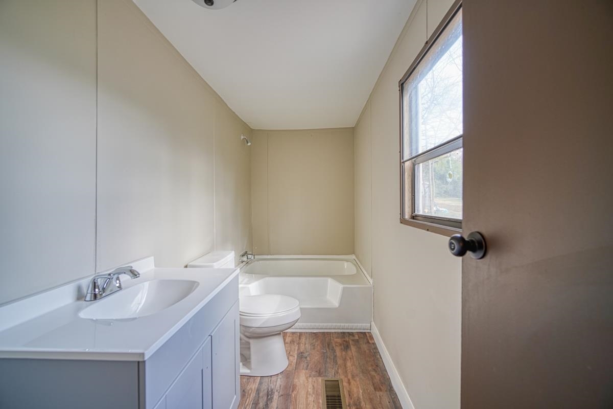 1124 Upper Valley Falls Road Boiling Springs, SC 29316 - Photo 15 of 25 Gallery Image 15