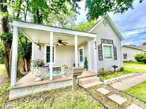 $115,000 | 314 East Vernon Street, Nevada, MO 64772