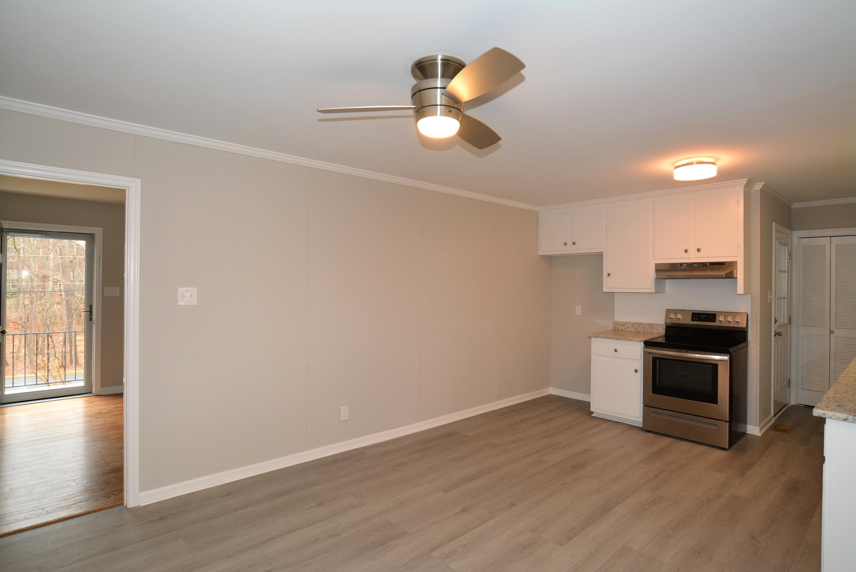 Kitchen & Dining