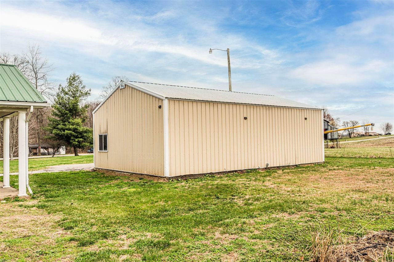 1432 Dearing Road Glasgow, KY 42141 - Photo 5 of 20 Gallery Image 5