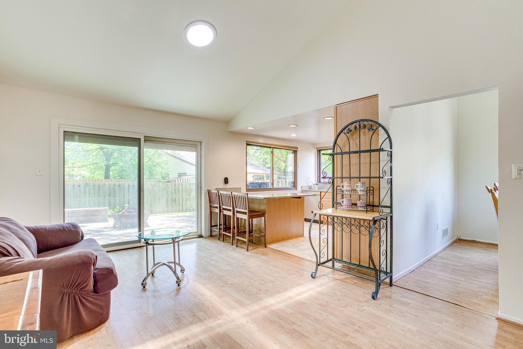 4415 Flintstone Road Alexandria, VA 22306 - Photo 13 of 45 Family Room