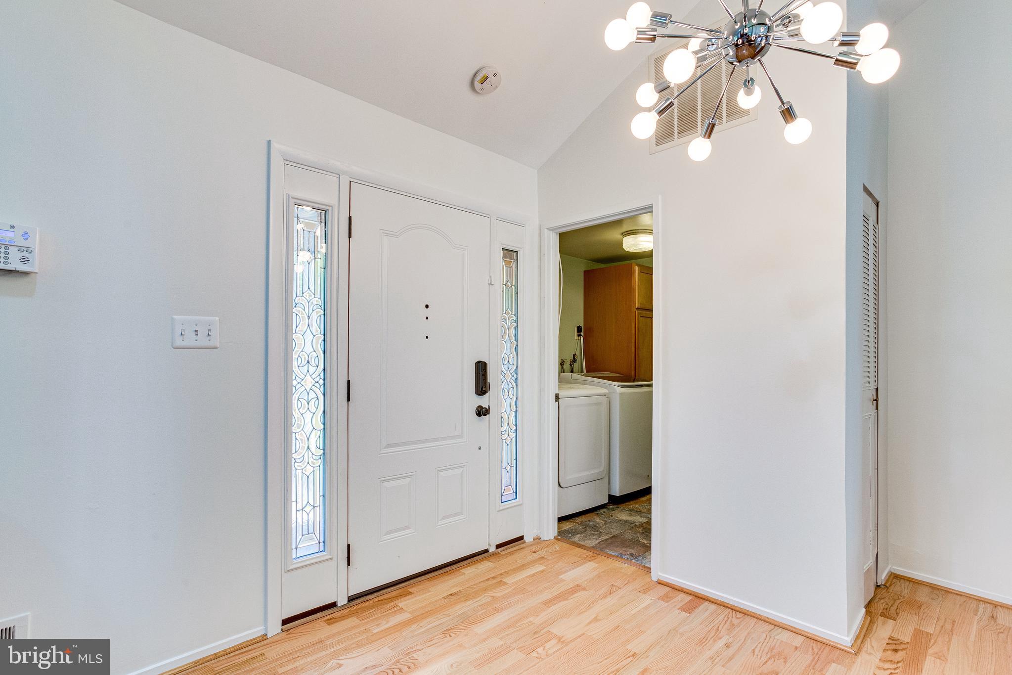 4415 Flintstone Road Alexandria, VA 22306 - Photo 7 of 45 Foyer