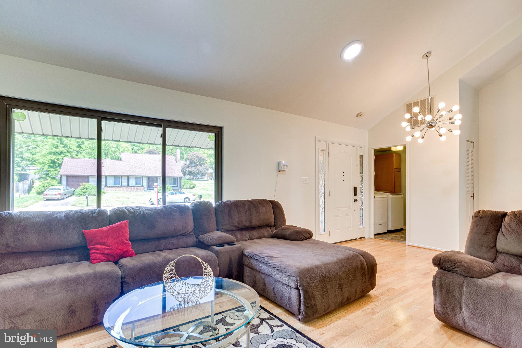 4415 Flintstone Road Alexandria, VA 22306 - Photo 9 of 45 Living Room with Hardwoods